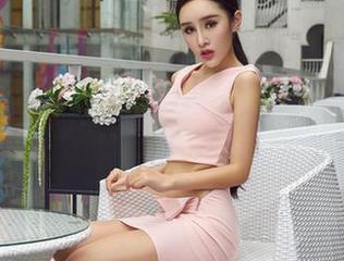 爱丝的黑丝一字马合集，惊艳不止一点
