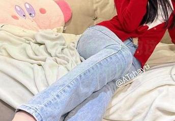 碧蓝航线正牌女仆，AT鲨图包这么好，下载不下载真得考虑一下