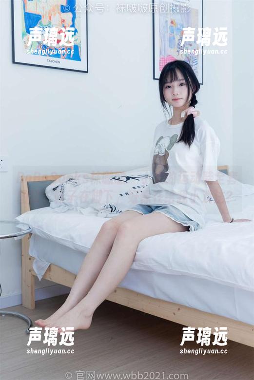 BoBoSocks袜啵啵 - 小米的运动鞋全套图集，鞋子在脚下，好像在给我小戏法？