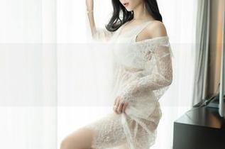 Feilin嗲囡囡 - 当妹妹遇上周大萌：套图资源再升级，这可是长见识的机会！