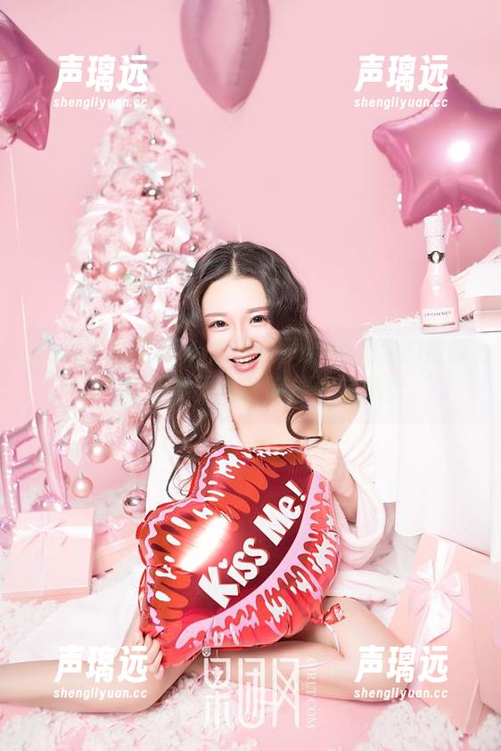 GIRLT果团网 - 姐姐来了！周大萌的最新作品，资源丰富得像个宝藏！