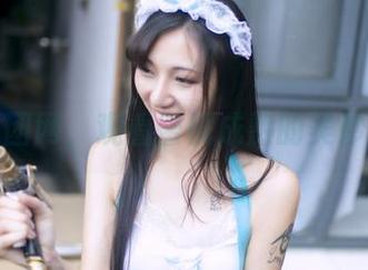 在果团网，观看蜜桃成熟的美妙演出