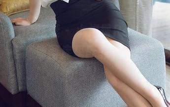 HuaYang花漾 - 小海臀Rena和她的高跟鞋，在高清图库里酝酿着一场美妙的鞋子梦！