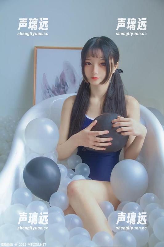 喵糖映画的校服少女，幸好我不是学姐，不然这图片我真没法直视……