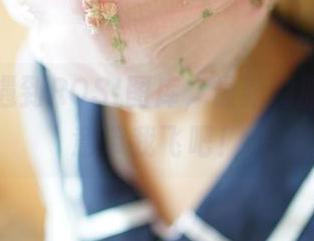 当空姐遇到ROSI图库，最新制服套，介意带我飞吧！