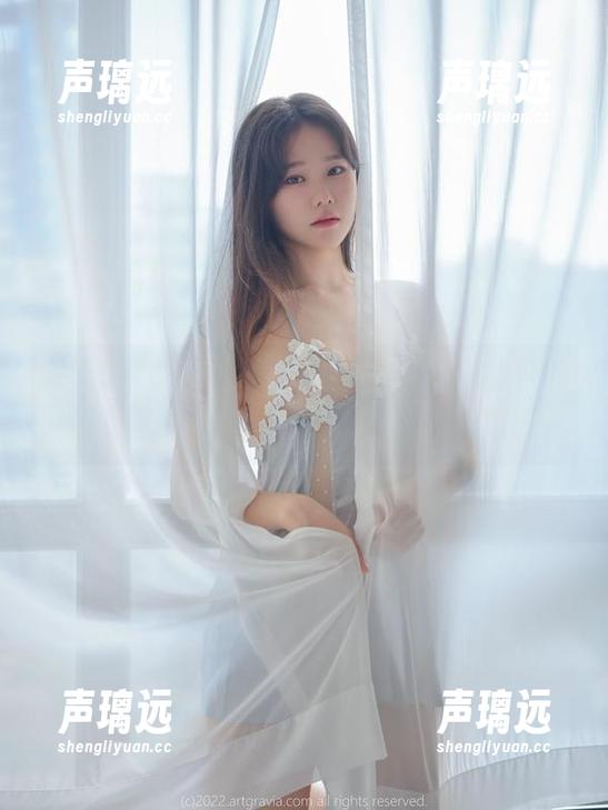 关于Sira(시라)和她裤里的丝，我能说的只有这组图片，下载不下载你决定。
