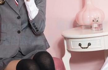 TouTiao头条女神 - 制服套图，真是周思超的致命武器，谁能抵挡？