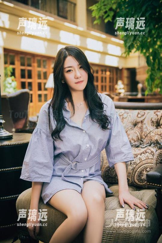 TouTiao头条女神-小晴子 TouTiao头条女神 - 小晴子修女照片合集:这修女可比教科书多了几分俏皮!