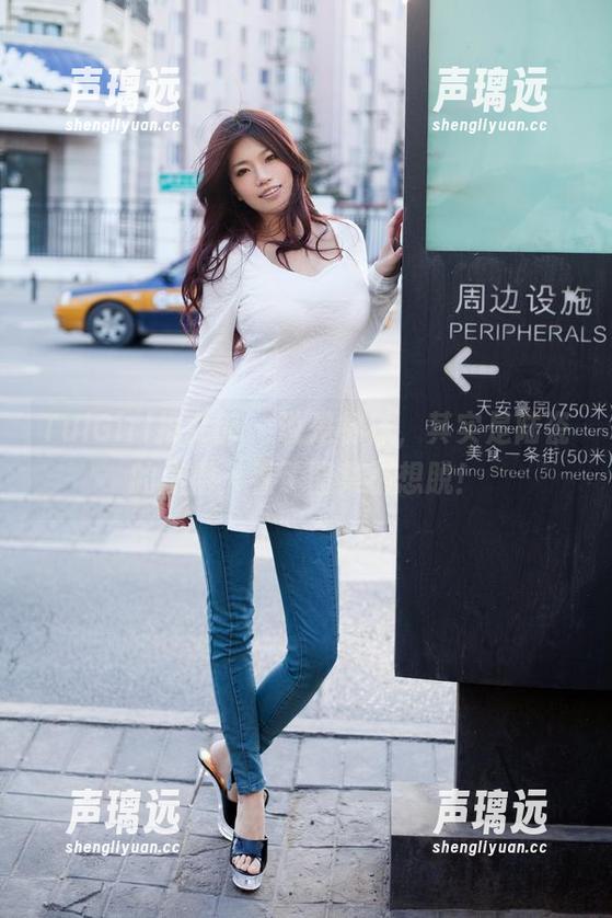 TuiGirl推女郎 - 说是棉袜，其实是陆瓷的魔潜，看了图集不想脱！