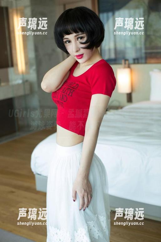 UGirls尤果网 - 孟狐狸的泳池套图—这个游泳姿势，能不能不那么撩？