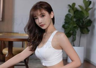 Xiuren秀人网 - 谁说短裤不能出奇迹？王馨瑶Yanni这一组写真，资源涌现竟然如此完美。