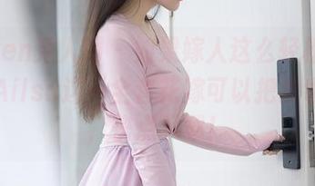 Xiuren秀人网 - 如果嫁人这么轻松，谭睿琪Ailsa这一全套花嫁可以把我也收了，快点下载！