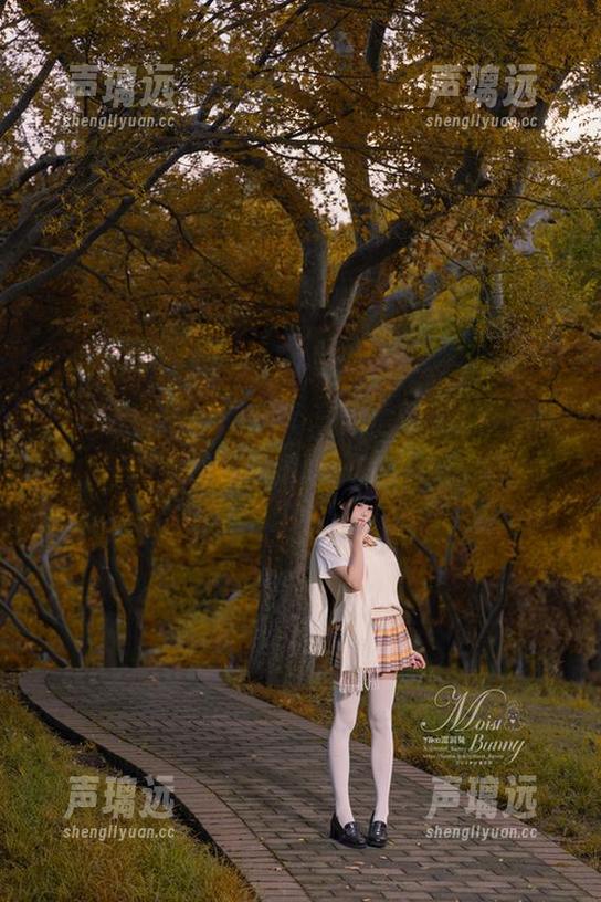 Yiko湿润兔，定制写真：黑凌波&小剧场，果然是脑洞大开的组合！