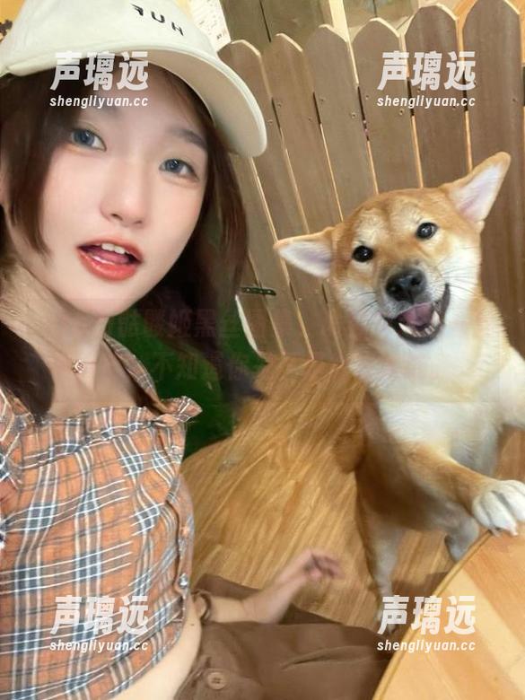 roroki骷髅姬黑丝图集，诡异中透出一丝俏皮，不知道你是不是也想试试。