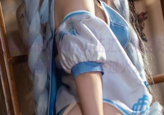 私房写真界的yuuhui玉汇：镂空好看吗？当然不免有些过火。