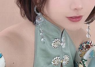 一层层叠叠的私房美图，けん研的泳衣让我只想说：原来我每个夏天都是为了这个！