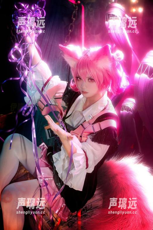 伊喵君_Nya写真分享：明日方舟的巫恋，时而美妙，时而尴尬