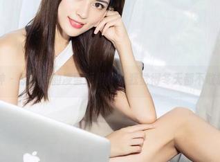 克拉女神 - 原图里的凌雪短裙：让我觉得冬天都不敢靠近她！