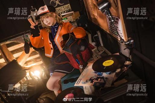 高分辨率连体衣奇观，来自六二二同学的独特作品集。