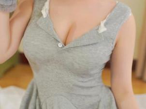 图片论文：千夜未来如何优雅地在办公室“打圈”