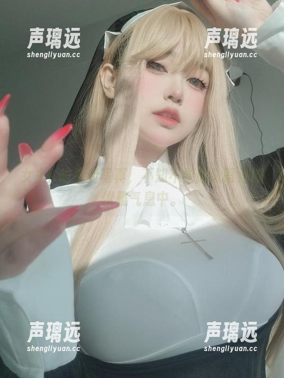 女主K 女主K的福利写真,不知不觉陷入蒂法的优雅气息中。