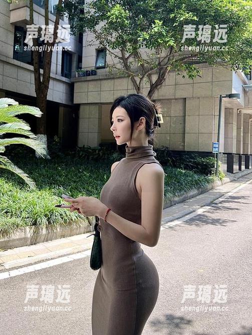 微密圈 - 妮是老虎的最新写真，豹纹内内到底会造成什么样的反应呢？