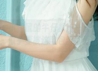 尤果网 - 小潘鼠的牛仔裤——图库精选难以忘记，似乎要被这款包围得不知所措。