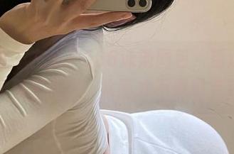 微密圈 - 左公子666泳池图包，精选一系列其实都是风景，水面才不是重点对吧？