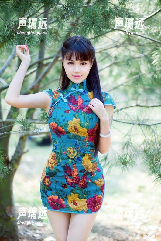 推女郎-王明明 推女郎 - 王明明的少女图包精选——调皮,看看你会想象什么