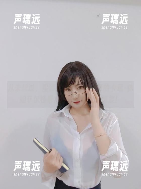 从未想过，星澜是澜澜叫澜妹呀的卡莲·休妲菲尔特居然在原图里气质爆表！