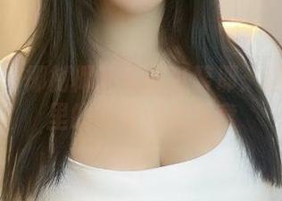 微密圈 - 椰树椰汁与是可馨耶：这作品集里的资源绝有深意