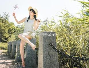 桃墨公子的空姐高清作品集，飞得比云彩还高。
