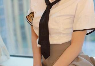 模范学院 - 婠婠么新图包，蕾丝与腿长的魔法，风车里的风也变得好奇了，可能还想变身！