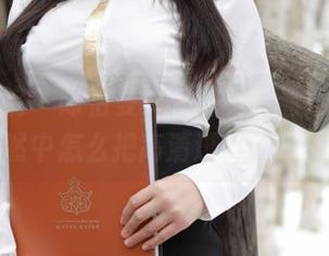 模范学院 - 陈怡曼户外写真，看她在大自然中怎么把高清进行到底！
