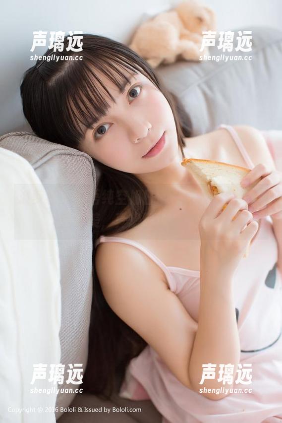 波萝社 - 王语纯空姐日常，在线忘我，美图好美，真想藏进手机里。