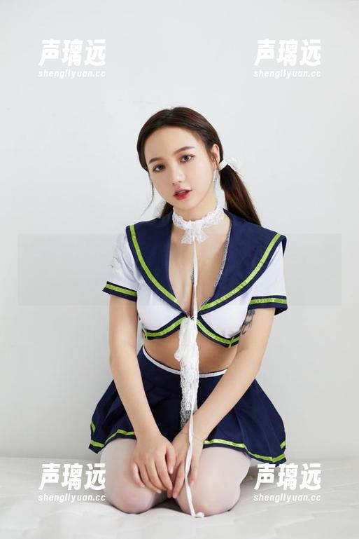听说洛丽塔大哥的最新图包里有肉丝，快来打卡吧，不过记得淡定哦～