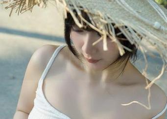 谁说无圣光的照片不能有灵魂？浅安安的“PA15翠雀媚”图包，反正我沉迷了。