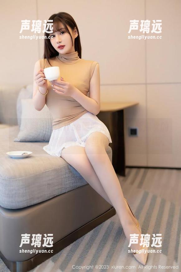 秀人网 - 看Elise谭晓彤私拍，死库水的样子，总觉得她在水里也像是在逗我呢。