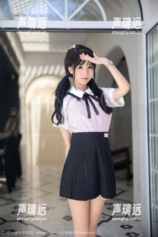 秀人网-伊诺 秀人网 - 这就是伊诺的校园,真的很美但为什么会露出这表情