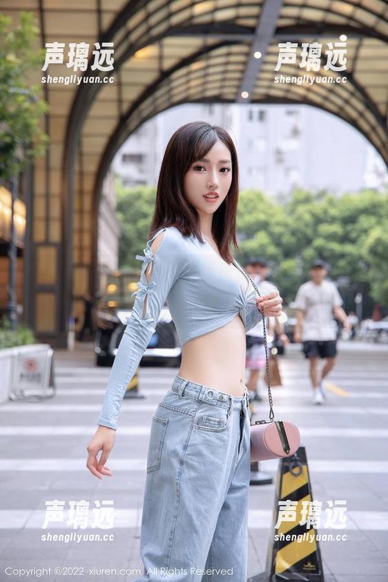 秀人网 - 校园纪实：养乐多DoDo如何把美图变成你的下饭菜，下载走起！