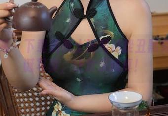 秀人网 - 下载奶瓶土肥圆矮挫丑黑穷的圣诞写真，让欢乐成真！