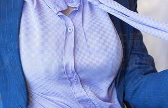 秀人网 - 白茹雪礼服写真在高清中显得如此诱人，没想过礼服也能拉扯心弦吧