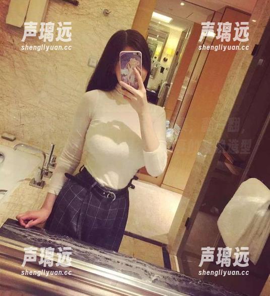 微密圈 - 童小芯早期写真合集，翻一翻，不知道是不是我的错觉，她真的爱换造型啊。