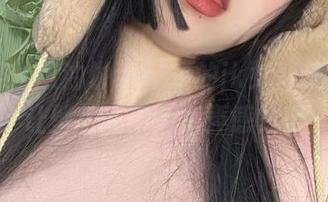 微密圈 - 葱油饼er带来的jk女高美图，别让壁纸听到你小声感概哦