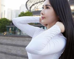 蜜桃社 - 这样的伊琳和她的礼服作品，让我不得不反思自己的衣柜，资源都够我改造一整年了！