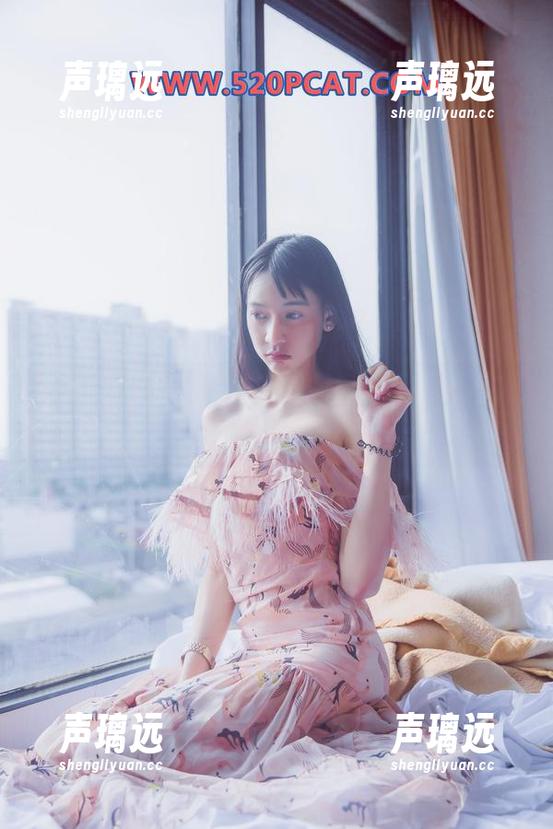 轰趴猫 - 曲曲美脚大揭露！想下载原图，看谁能抵挡！