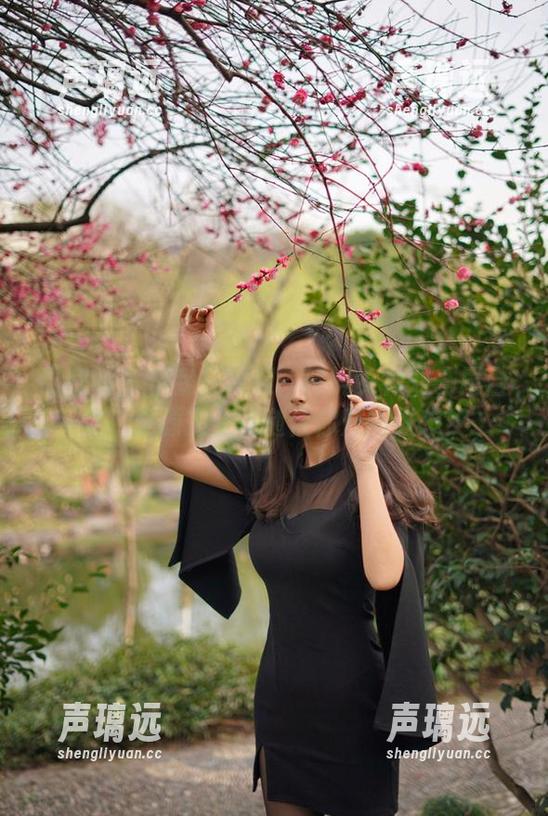微密圈 - 借我一双眼：辣妈女神双马尾合集，资源齐全，随便你开拓联想！