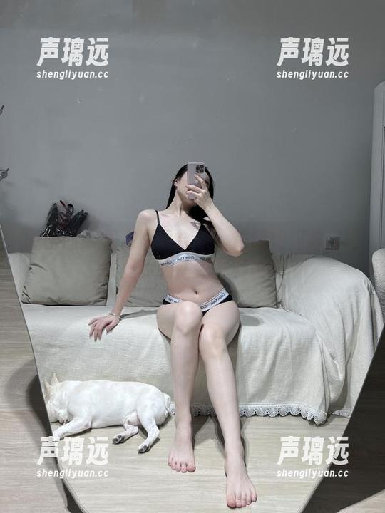 铁锤姐姐 微密圈 - 居家写真合集:铁锤姐姐如何把家里的破烂变得有趣?