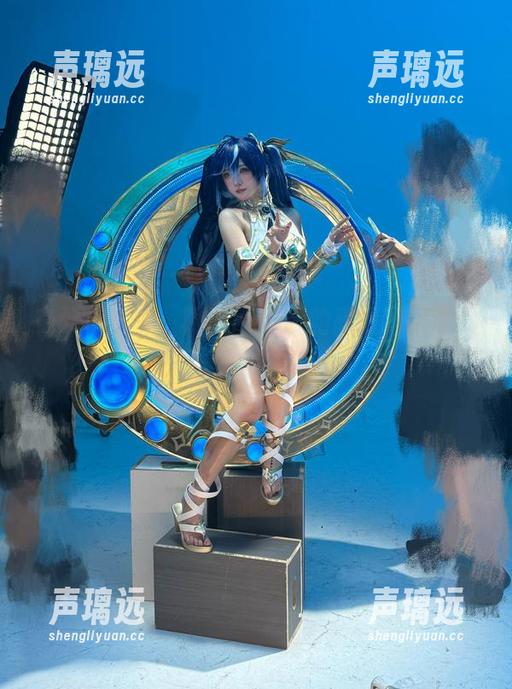 在死库水中，阿薰kaOri的高清图包让你不停想象更多！