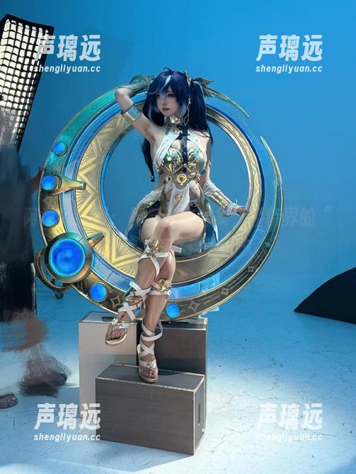 阿薰kaOri：最新旗袍合集，模特界的“魔法师”啊，别看太久。
